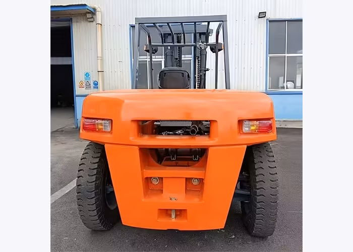 High-capacity diesel counterbalance forklift positioned for yard route evaluation