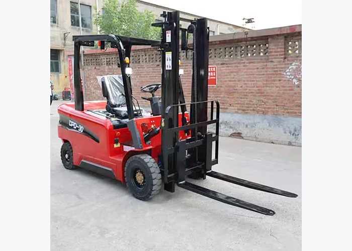Warehouse team managing charger access for an electric forklift during a scheduled break window